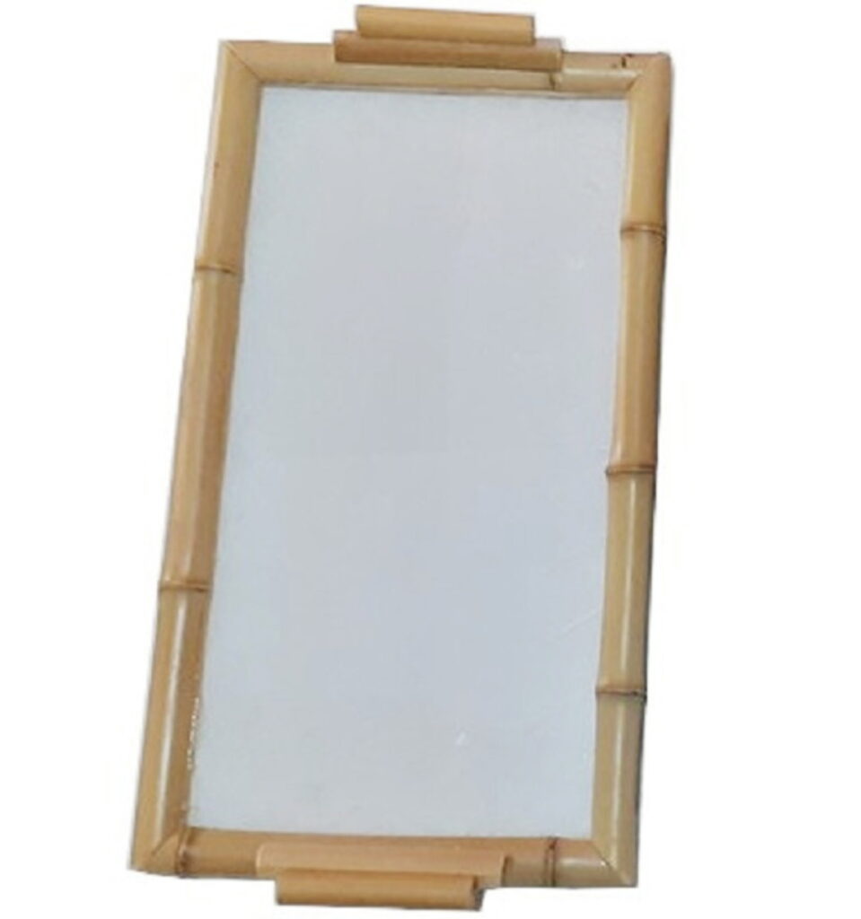 1 Bandeja 35x20 cm + 1 Bandeja 30x15 cm (externo) Bambu