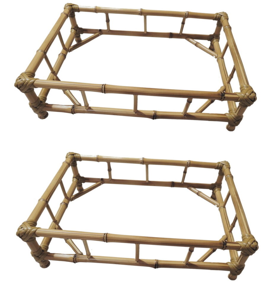 2 Suportes Para Marinex's sendo as medidas 29x18 cm e 34,5x21 cm