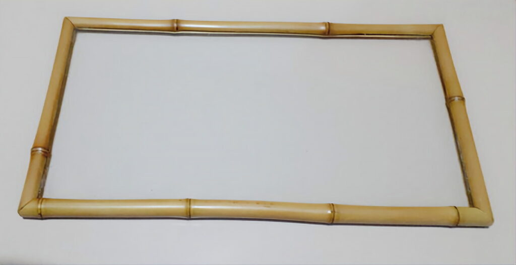 Bandeja de Bambu Natural Com Vidro 4mm c/ Medida: 35x25 cm