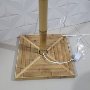 Abajur Reto de Chão 2,10 m